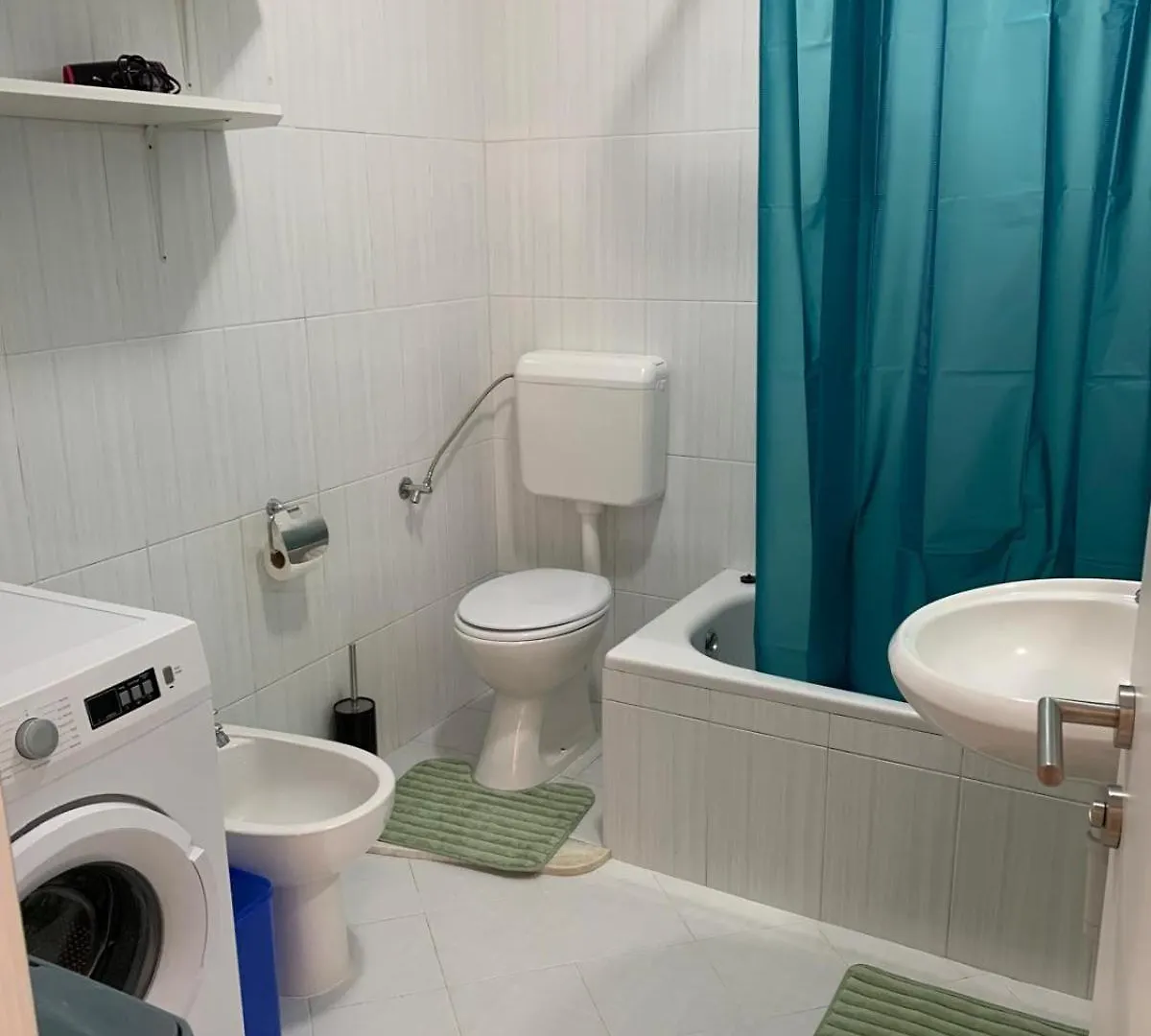 Cherry Pridraga Apartment